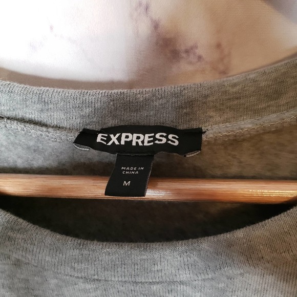 EXPRESS Gray Ruffle Long Sleeve Sweater M - Picture 3 of 8